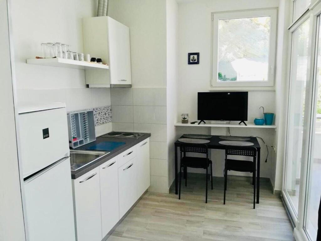 Apartmani “Kresimir” Omis Exterior photo